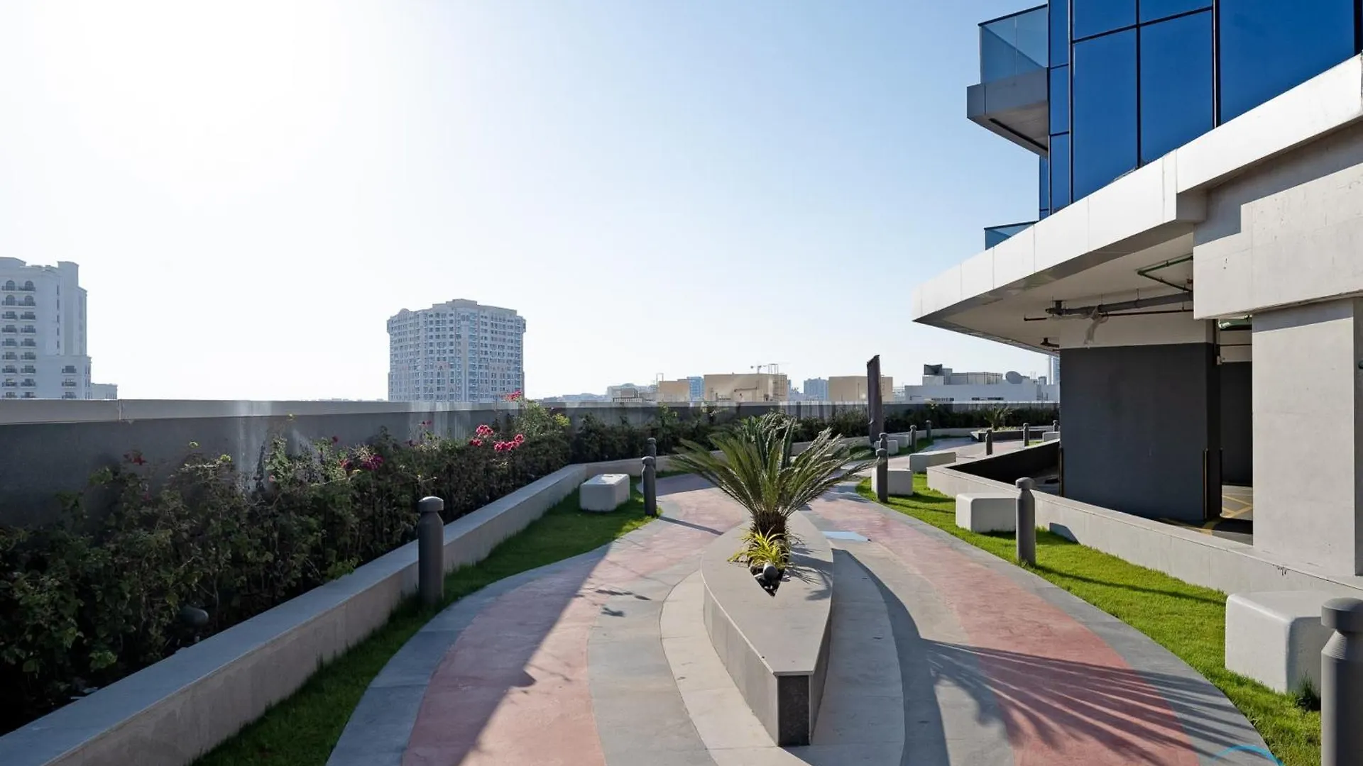 Chic Studio Apartment In Blue Wave Tower, Dubailand By Deluxe Holiday Homes 0*, Dubai Emirati Arabi Uniti