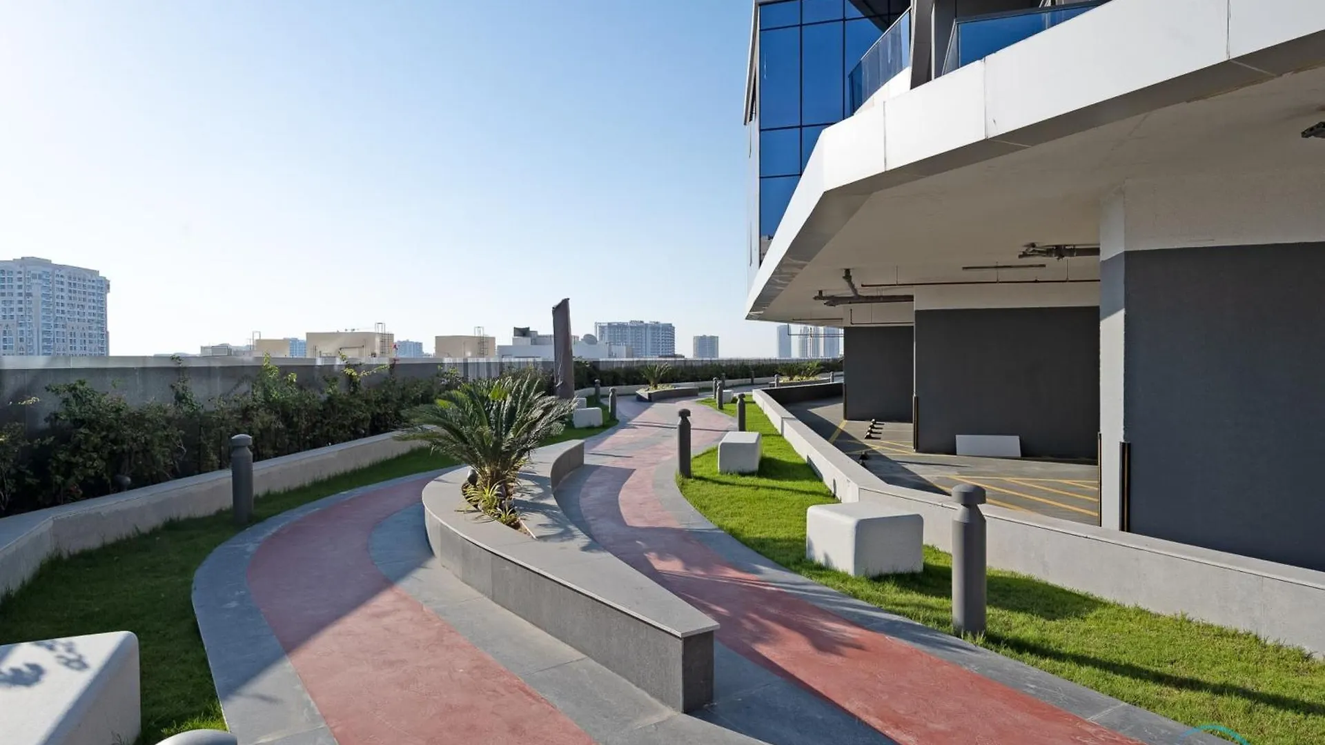 Chic Studio Apartment In Blue Wave Tower, Dubailand By Deluxe Holiday Homes