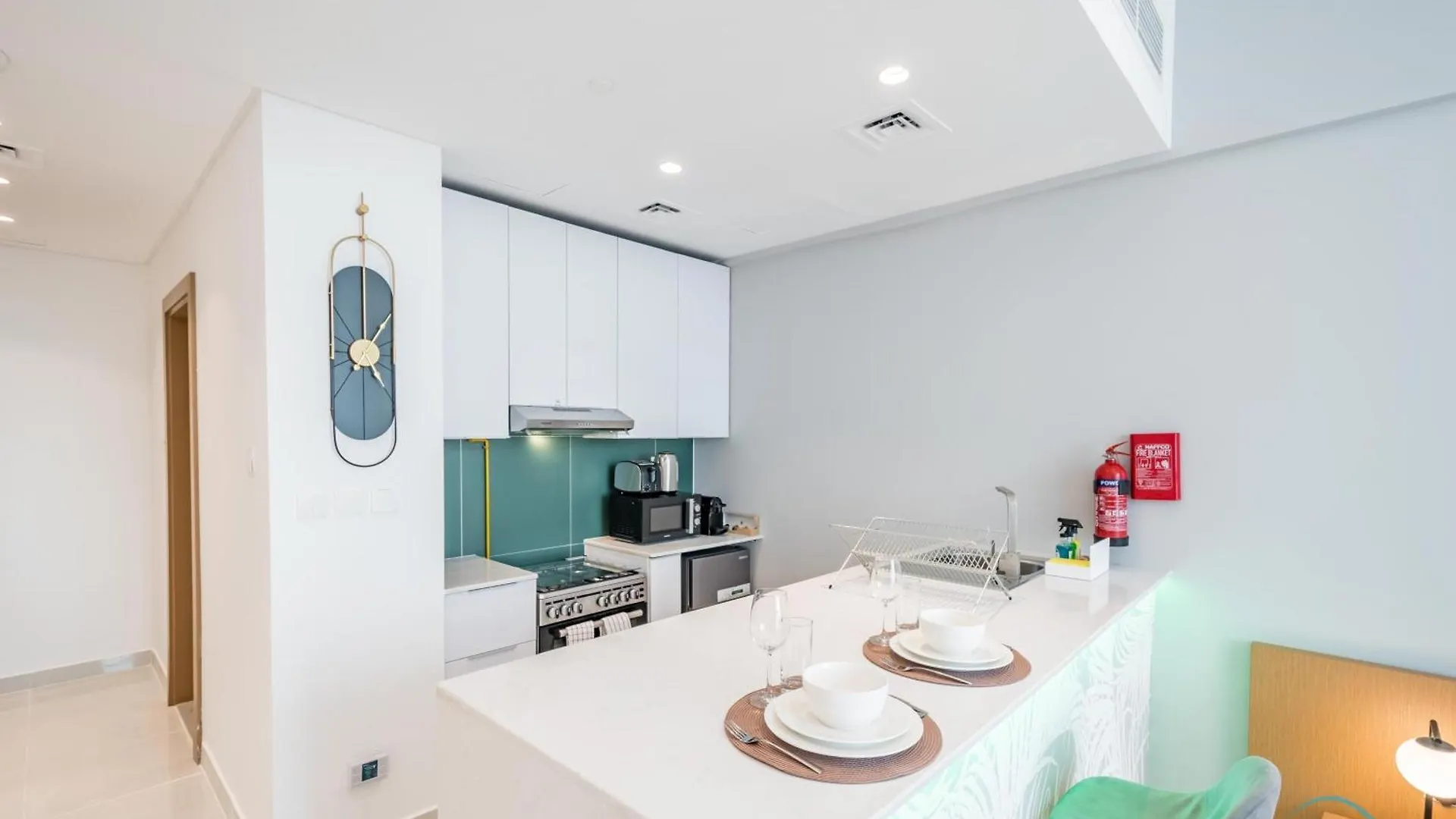 Chic Studio Apartment In Blue Wave Tower, Dubailand By Deluxe Holiday Homes 0*, Dubai