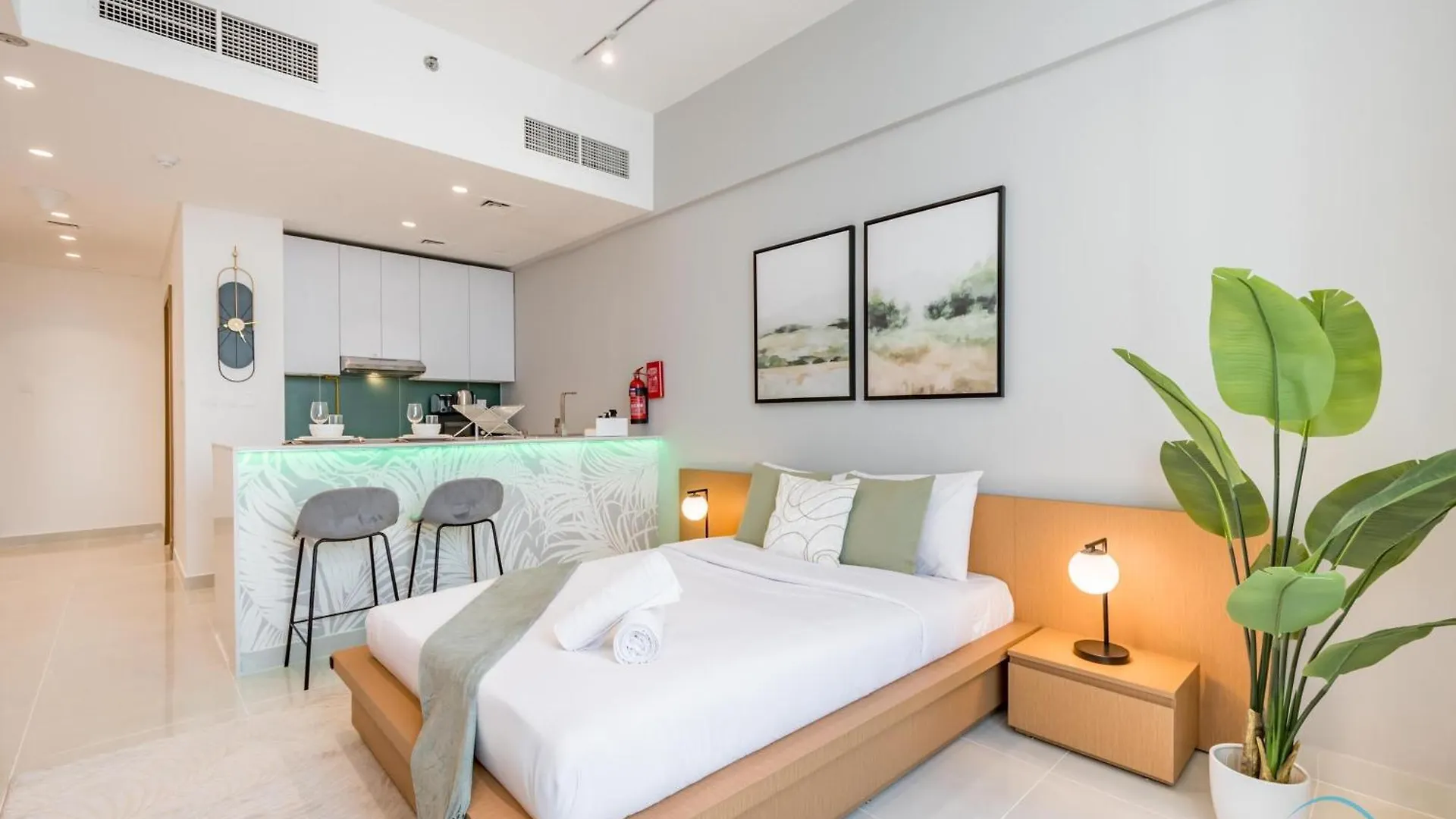 Chic Studio Apartment In Blue Wave Tower, Dubailand By Deluxe Holiday Homes contacts
